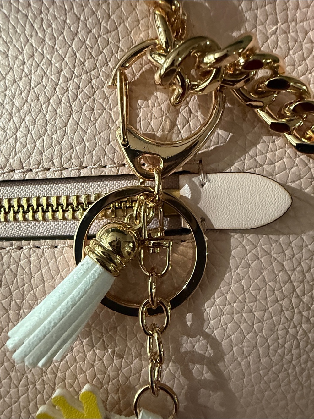 Swan New Key Bag Charm in faux leather - Picture 5 of 5